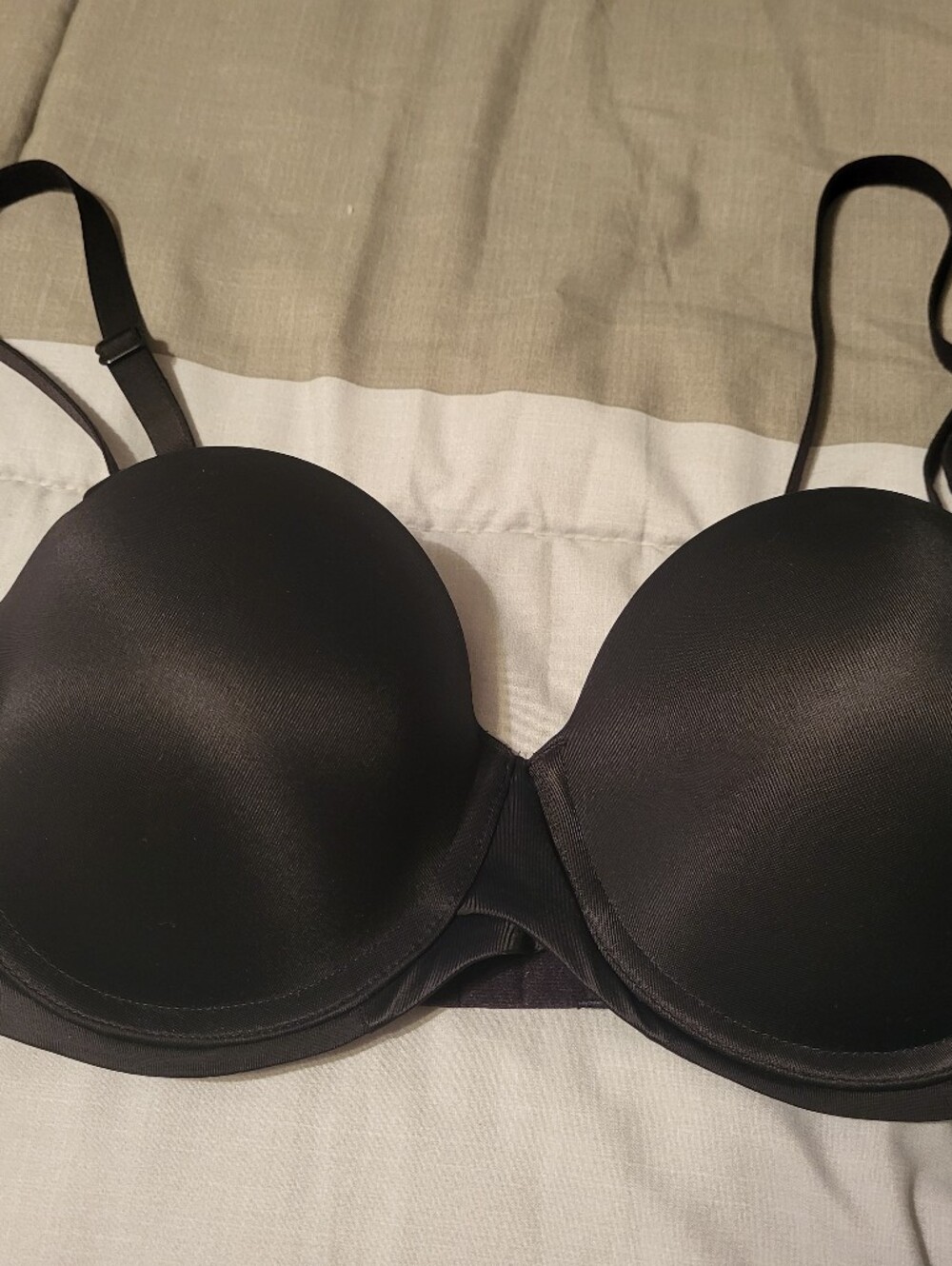 Maidenform Smooth T-Shirt Bra 38B - Black - Picture 1 of 2